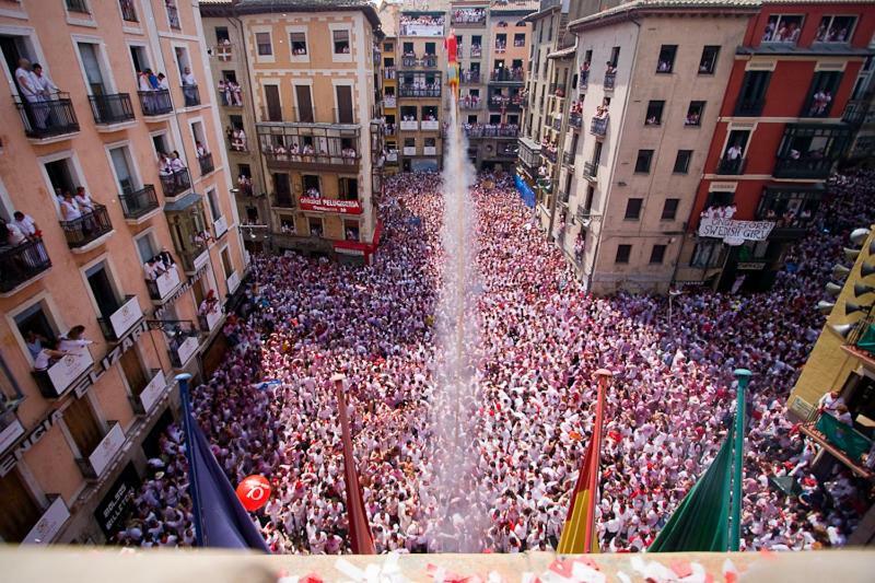 Trampantojo Apartamento En El Corazon De Pamplona 아파트 외부 사진